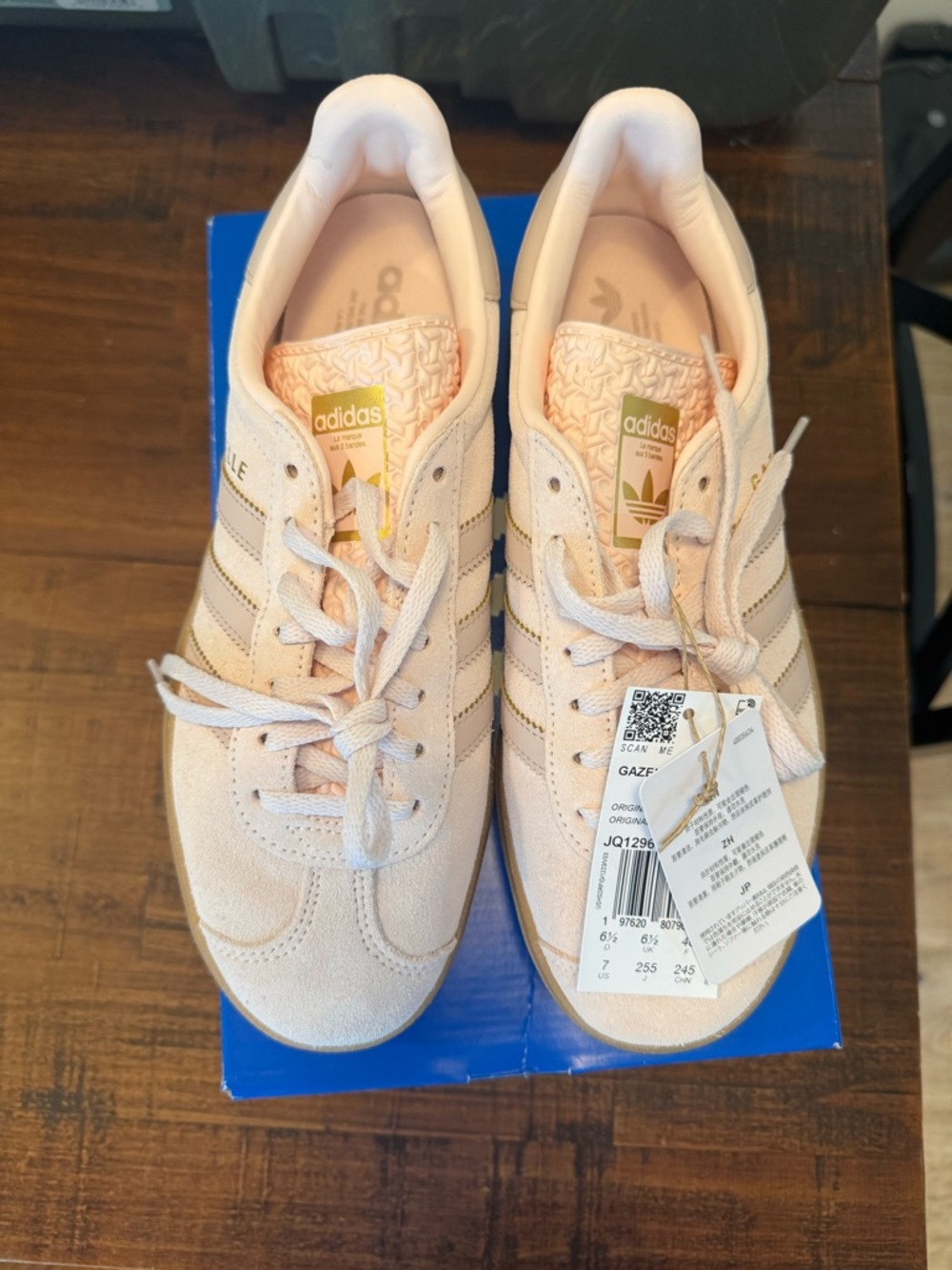 adidas Gazelle Bold J in cream and pink - Picture 3 of 4